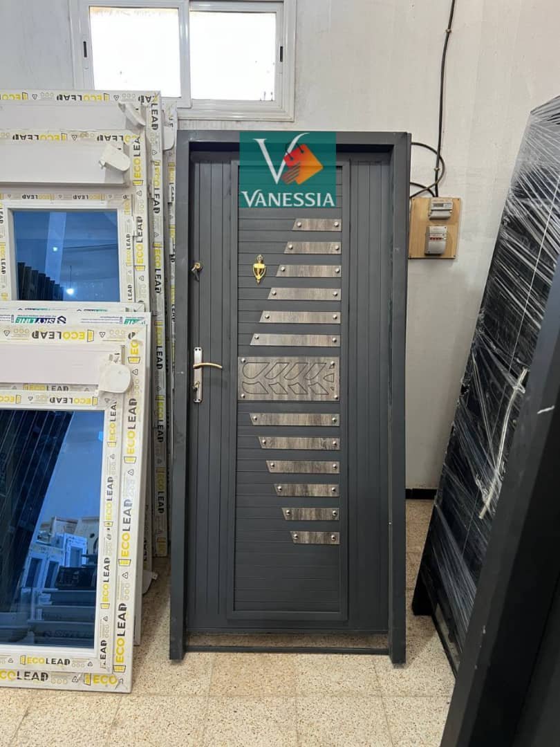 I3EJxfXQWfaZSo0ghcREeEoLnG28H7q5aPSRajT9-1