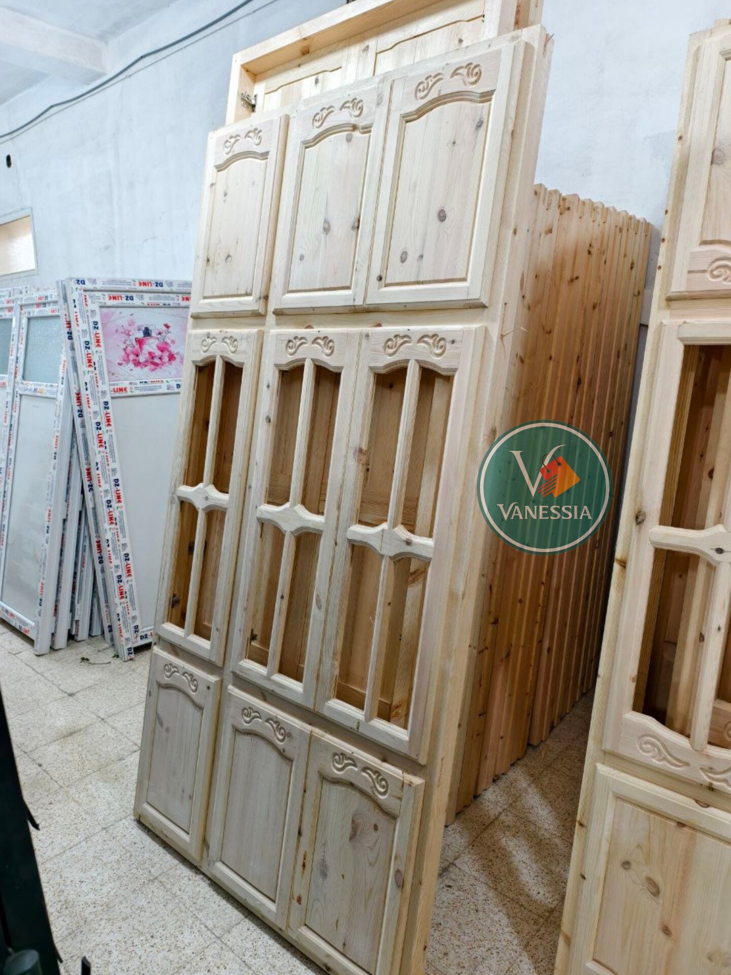 R31vdcWOx7g9bWUJm0le7borWRvt6WOxe9MxknID-1