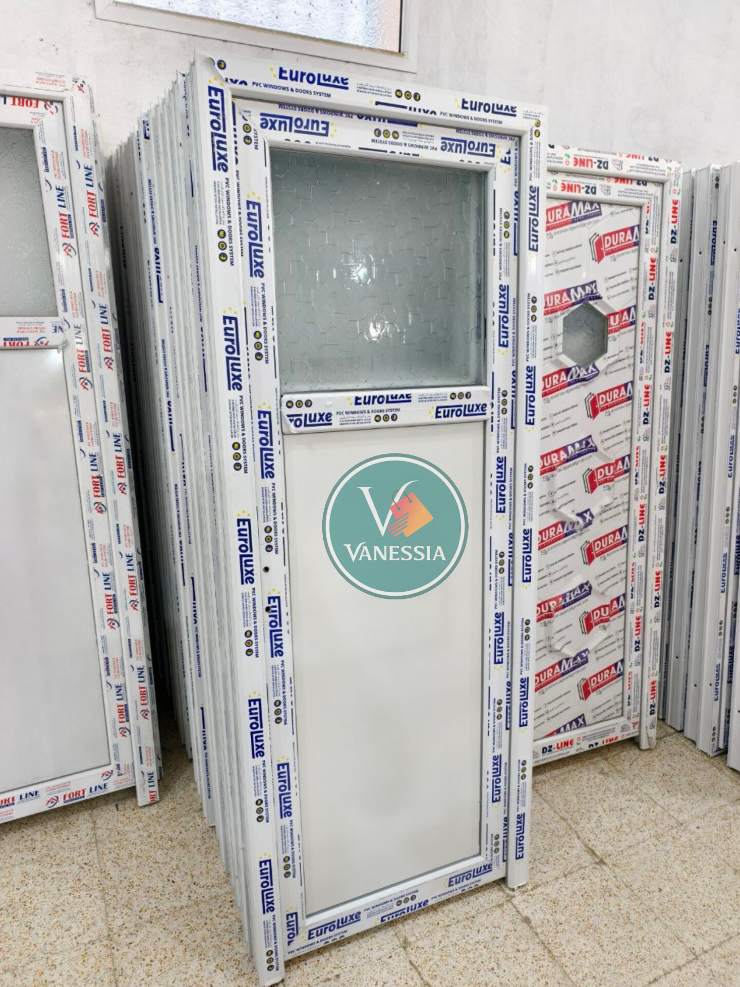 CYPyodKFOKHupWFOdf8sff7kCbHRi7KF2IWJ52fb-1
